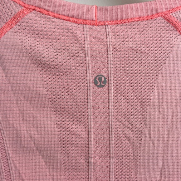 Lululemon top - Picture 3 of 4